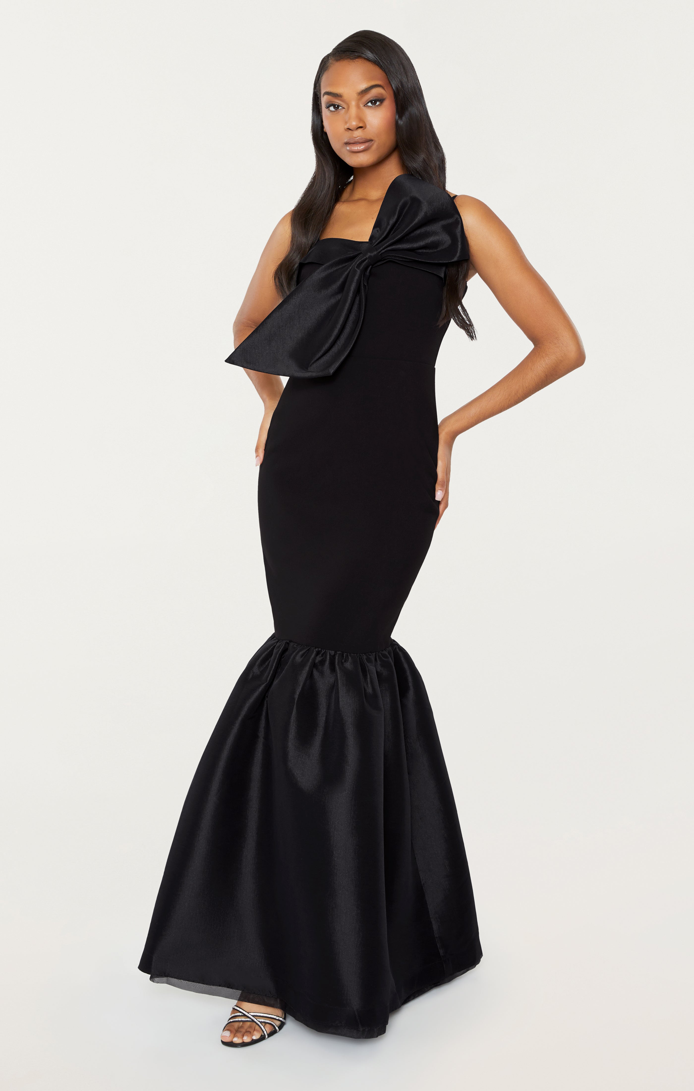 Likely Women's Patti Bow-Embellished Gown - Black - Size 8 Likely Women's Patti Bow-Embellished Gown - Black - Size 8
